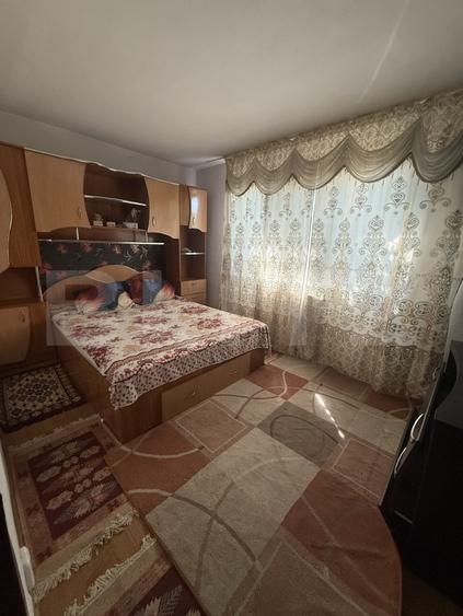 Apartament 3 camere,parter