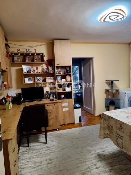 Apartament 3 camere de vanzare | Astra | Etaj 2/4 | Loc de parcare - 10