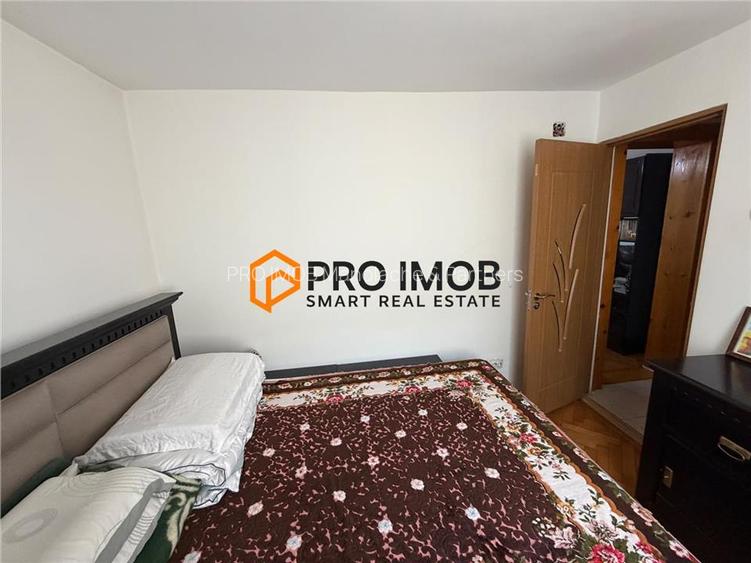 Apartament 4 camere cf 3 semidecomandat zona Micro 5 - 7