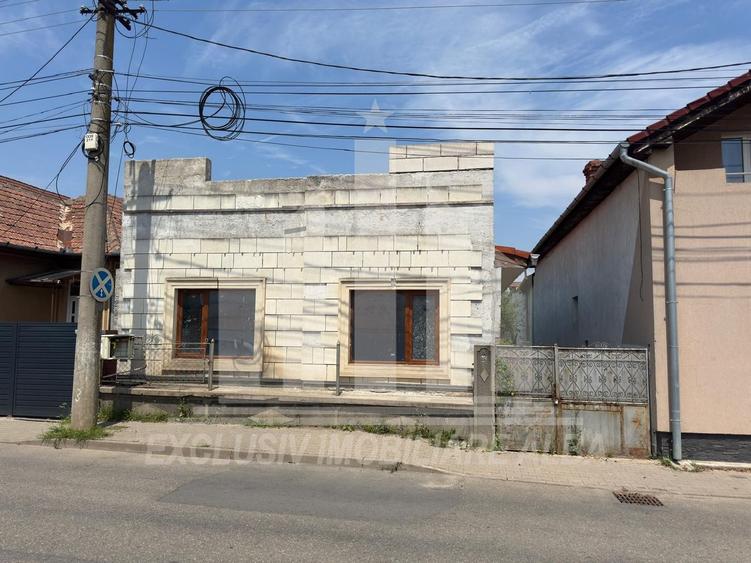 Casa individuala | De renovat | 150 mp | 370 mp teren | Lipoveni