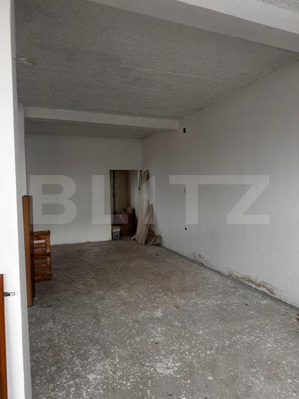 Spațiu de închiriat pentru activități comerciale în Ulmi