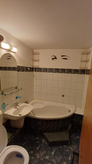 Apartament 2 camere, str. Dunavat, et. 3/4