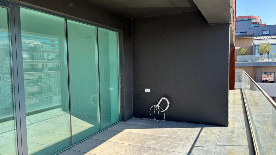 REA1025619 Penthouse modern in complex exclusivist cu piscina I Pipera