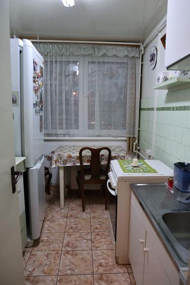 Militari-Complex Apusului, 2/10, 54 mp., bloc reabilitat, loc parcare
