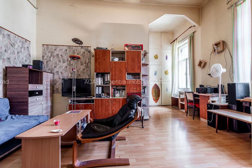 Apartament 98 mp pe bulevardul Decebal, fatada renovata Comision 0 - 4