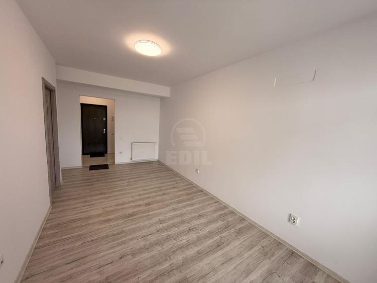 Apartament 1 camera, finisat, partial mobilat, zona Terra