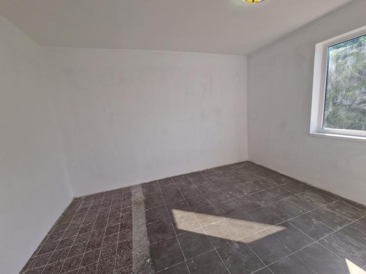 Navodari- Garsoniera, etaj 3/4, suprafata 21mp - 21.500euro