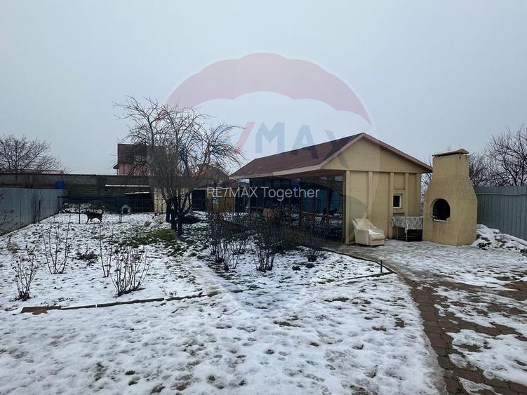 Casă spațioasă 6 camere, 2 băi, garaj spatios și terasă - 36