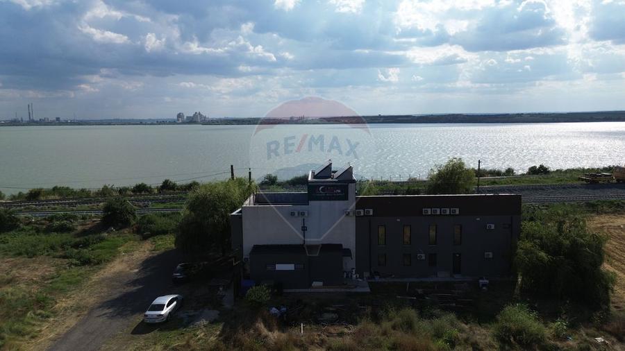 Pensiune cu 10 camere de vânzare- Corbu, jud. Constanta