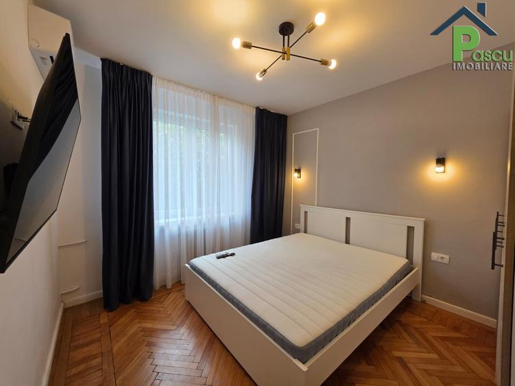 Apartament 3 camere, Piata Romana, 70 mp, 2 bai, mobilat modern, langa metrou