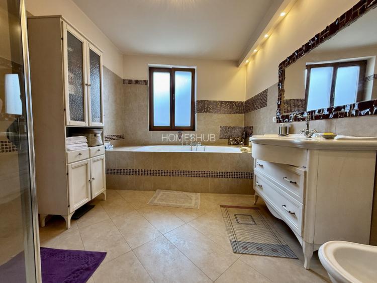 Vilă ultracentrală cu piscină interioară, saună și cramă | Unirii - 30