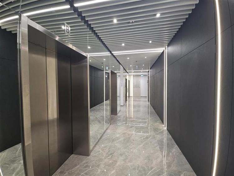 Inchiriere birouri - Sky Tower - 584 mp