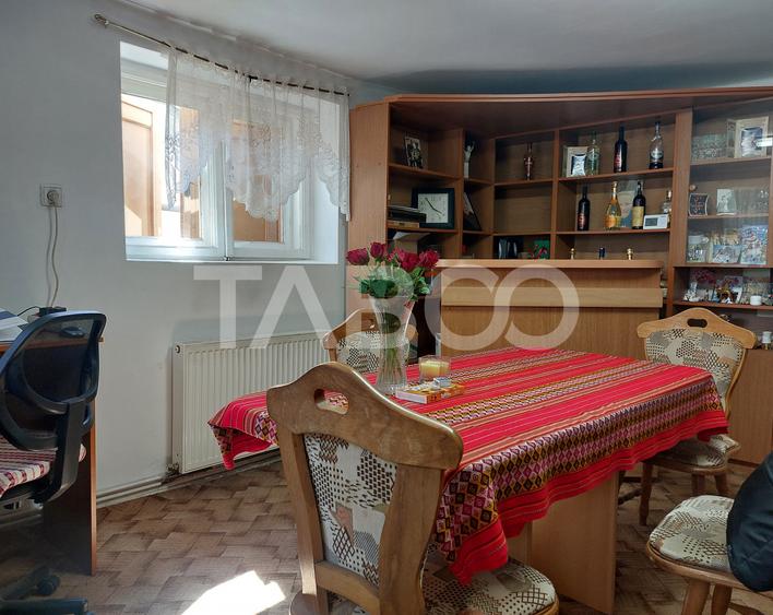 Casa de vanzare 105 mp utili 4 camere teren liber 405 mp Rasinari