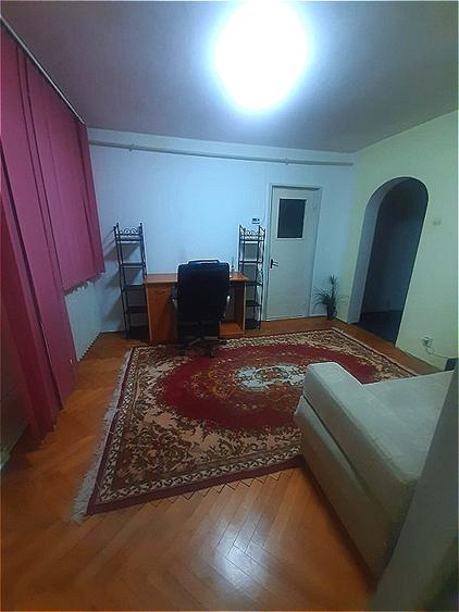 Apartament 2 camere-Podu Ros-Liceul Emil Racovita