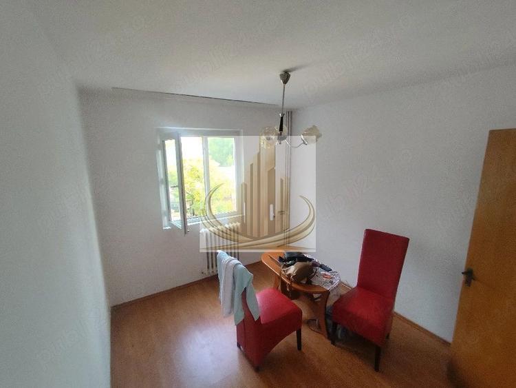 Vand apartament 3 camere strada covasna Brâncoveanu