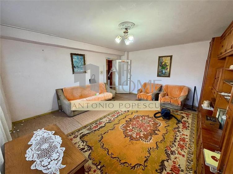 Apartament 3 camere, 2 balcoane, Ploiesti, zona Cantacuzino.