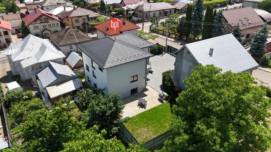 SE VINDE Casa NOUA, complet mobilata si utilata, zona premium din Mun.Falticeni