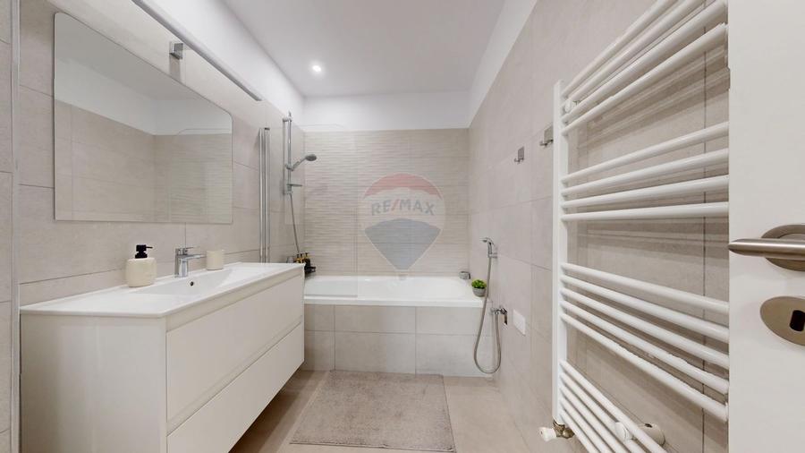 Apartament 3 camere