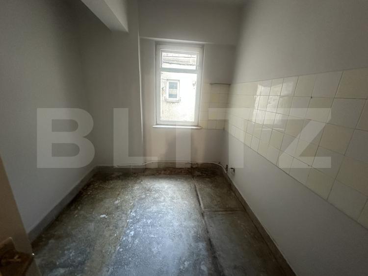 Apartament 4 camere, 79 mp utili, zona Micro 16