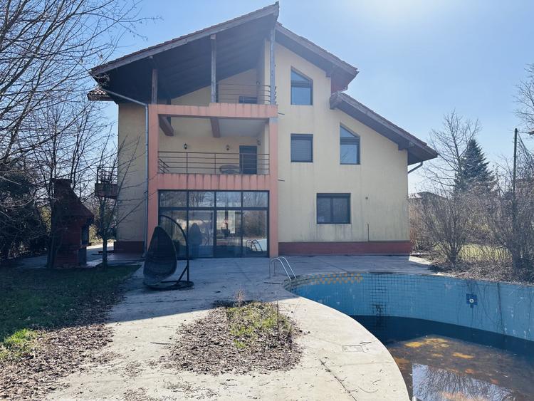 Domeniu splendid 2500 mp teren pe malul lacului Morii, vila 300 mp, Rosu-Chiajna