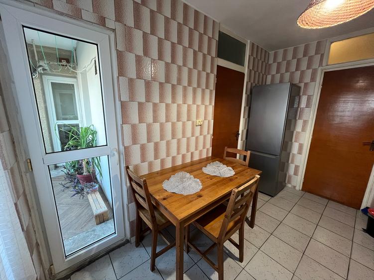 INCHIRIERI- Apartament 2 cam. Spatios si DECOMANDAT -Militari/Orsova