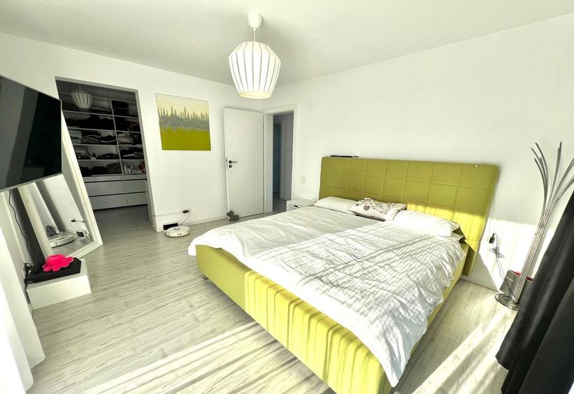 Casă Modernă 5 Camere | Panouri Solare 15kW | Teren Generos 780mp | Acces Rapid