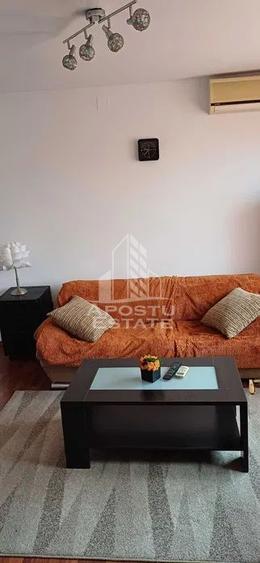 Apartament cu 2 camere, etaj 4 cu acoperis, zona Dacia