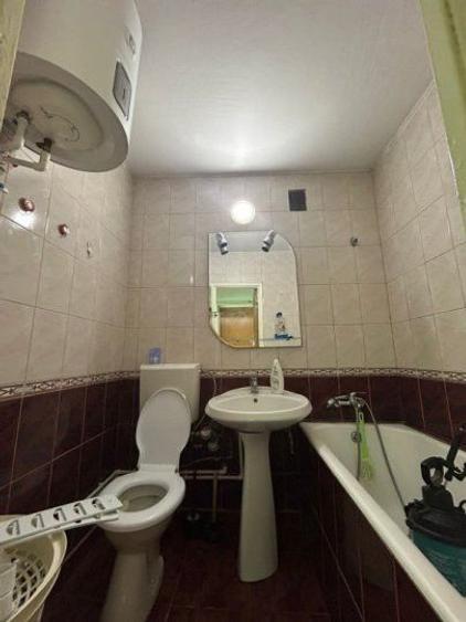 Apartament -3 camere -decomandat-Zona Rahova