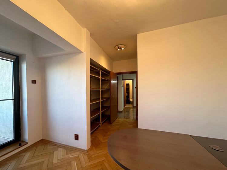 3 camere Piața Unirii | vedere deschisă către Dâmbovița | 2 băi | 3 balcoane