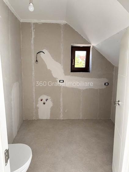 Casa Individuală în Dragsina -250mp /850mp teren - 2 garaje Comision 0 - 19