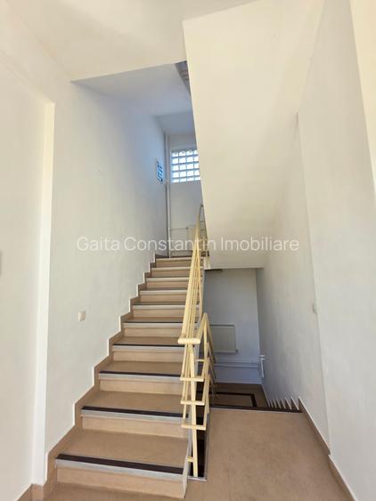 Spatiu D+P+1+M - 17 camere - 793mp - teren 532 mp - Eroii Revolutiei - 17