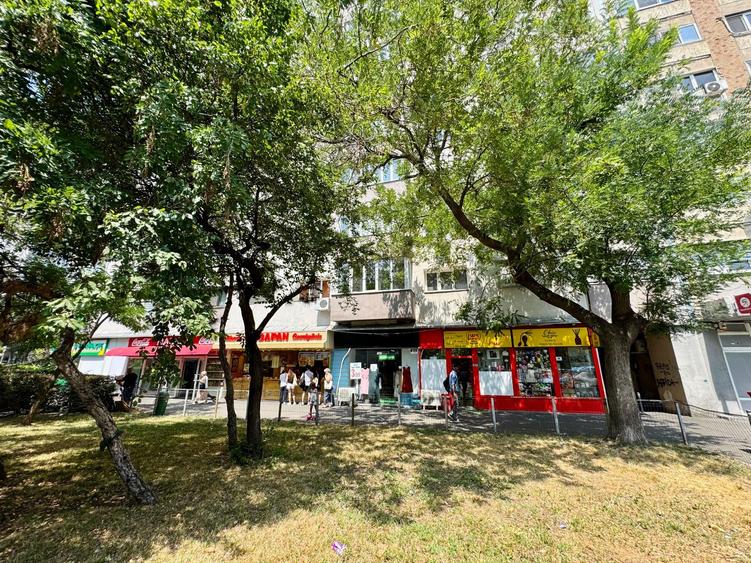 Spatiu comercial spre vanzare - zona Crangasi