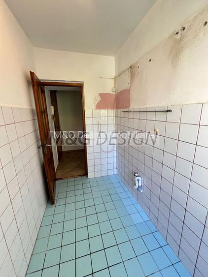 ETAJ 2- Girocului - Judetean, 3 camere , 2 balcoane - 10