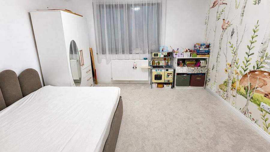 Apartament 3 camere, 80 mp, parcare, gardina, zona Poligon Floresti