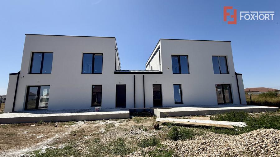 Duplex cu 5 camere, teren de 365 mp - Sanandrei