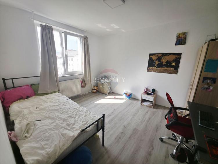Apartament cu 4 camere de vânzare în zona Maratei - 4