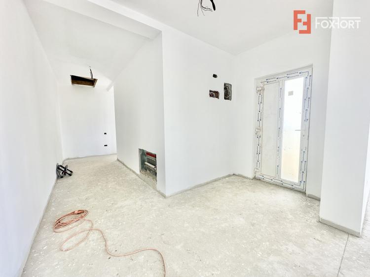 Duplex cu 3 camere si 2 bai - 76 mp utili - Bucovat