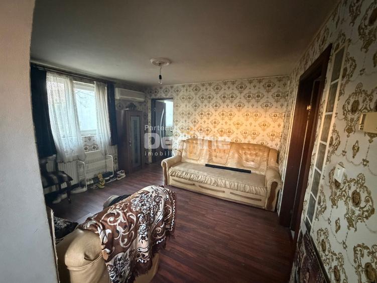 Casa +Teren intravilan 900 mp ( 2 corpuri de casă )Calea Giulești