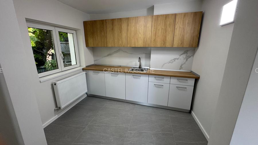 De inchiriat Imobil având 9 camere ,suprafață de 285 mp. Cantemir langa Metrou - 20
