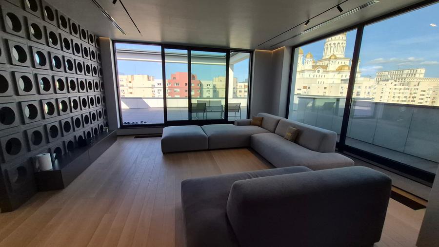 PENTHOUSE CU SCARA INTERIOARA 5 CAMERE MOBILAT ULTILAT LUX - BLOC NOU FINALIZAT