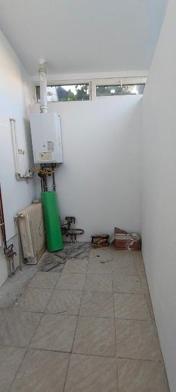 Casă 5 camere de închiriat