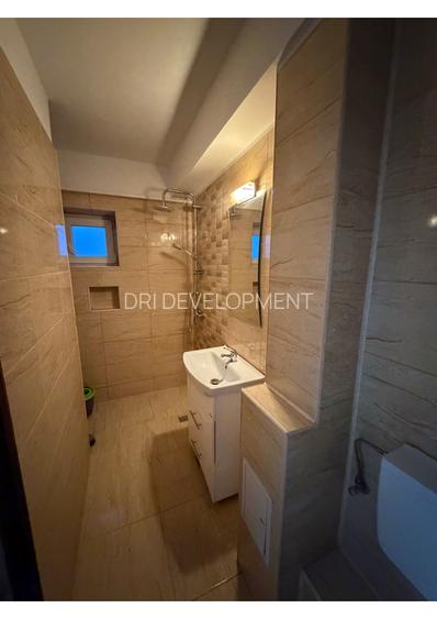 Proprietar inchiriez apartament 2 camere + birou, loc de parcare si boxa depozit - 7
