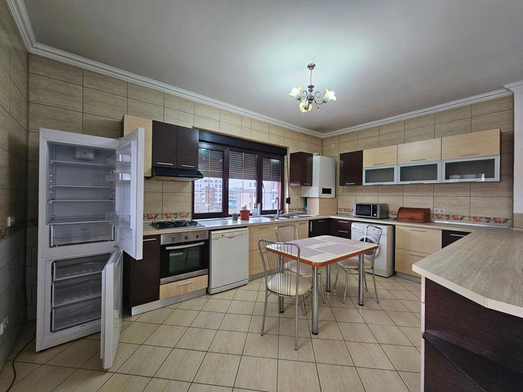 Apartament 3 camere de inchirat Rond OMV Pipera loc parcare inclus