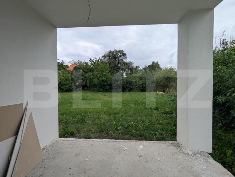 Duplex spatios 150 mp, teren 800 mp, carport pentru 2 masini