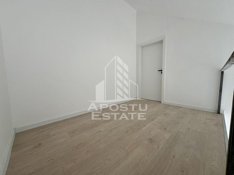 Penthouse cu scara interioara deosebita, 3 camere si 2 bai langa Lidl.