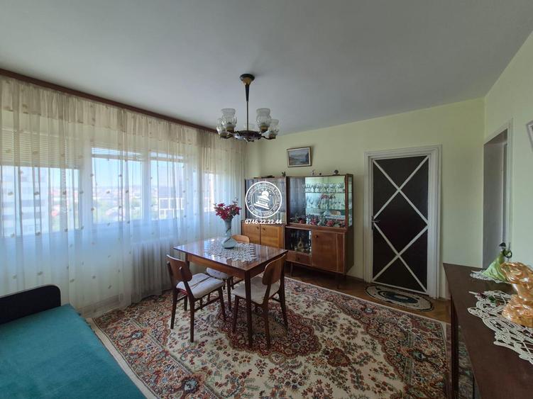 Apartament 3 camere de vanzare etaj intermediar - Podu Ros