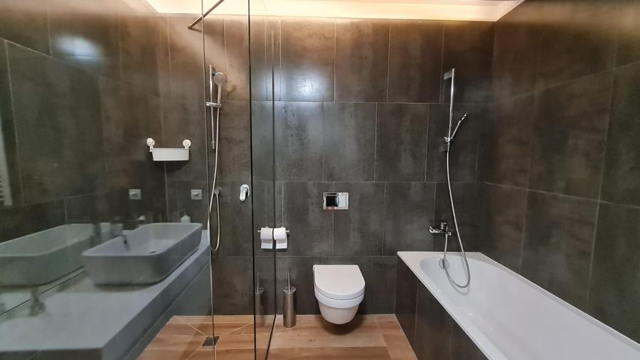 Modern 2 room apartment with GARAGE just near BORDEI PARK - ONE FLOREASCA LAKE