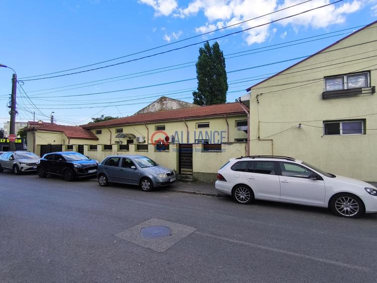 Casă 5 camere, ICIL, curte pavată, 2 parcări