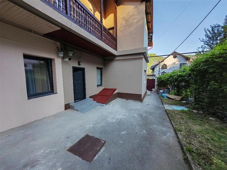 Inchiriem Apartament 2 Camere, Modern, 62 Mp, Semidecomandat, Centrul Istoric