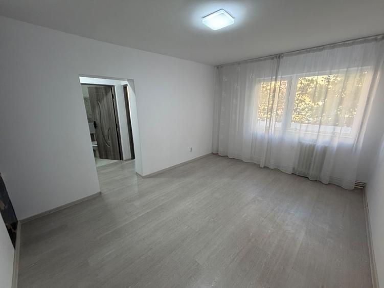 Apartament 2 camere, etaj 2 - Cugir